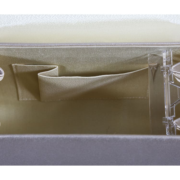 草履バッグ　ゴールド　菱に桜