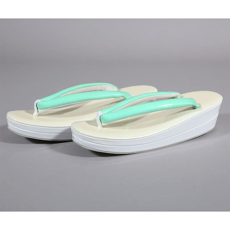 草履バック　緑とクリーム色