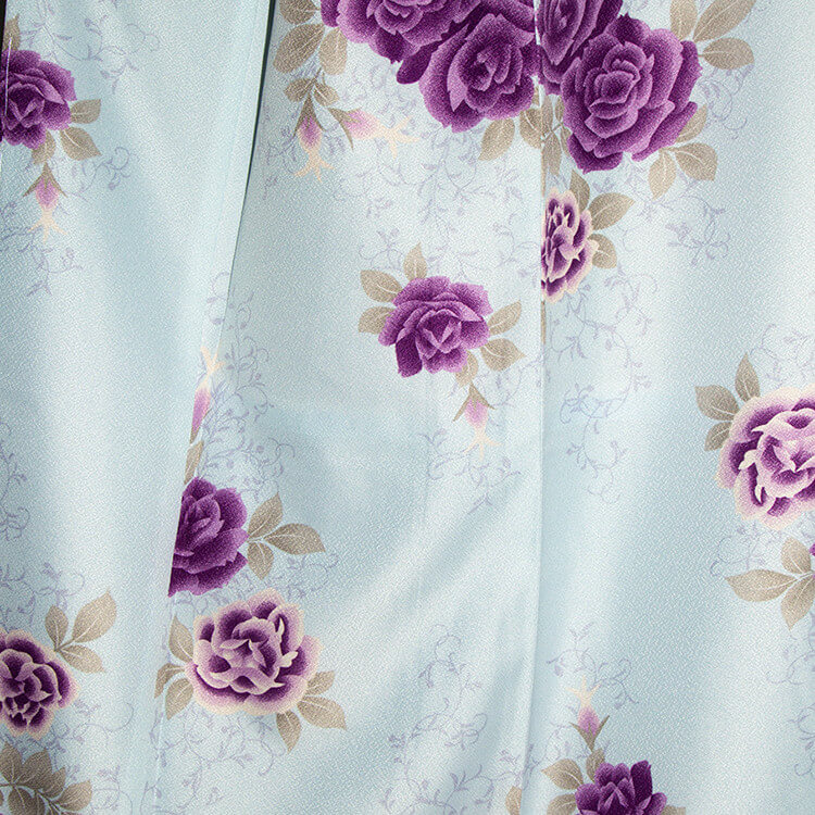 清楚な色合いのバラの小紋　洗える着物